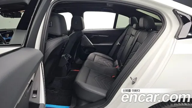 BMW 5 Series (G60) id 2659038 из Кореи 3