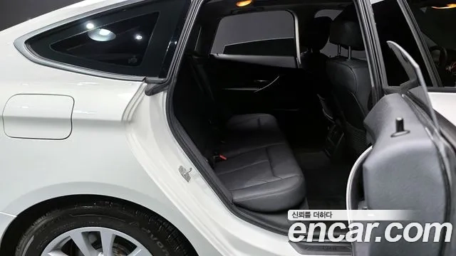 BMW 3 Series GT (F34) 2018 Белый из Кореи, фото 3