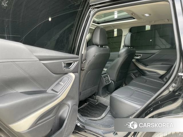 Subaru FORESTER Forester 2023 Черный из Китая, фото 3