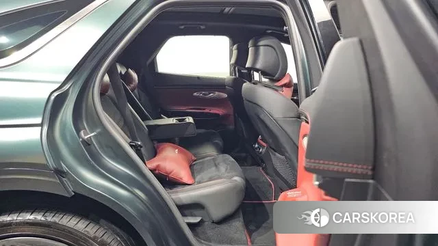 Genesis GV70 2021 Темно-зеленый из Кореи, фото 3