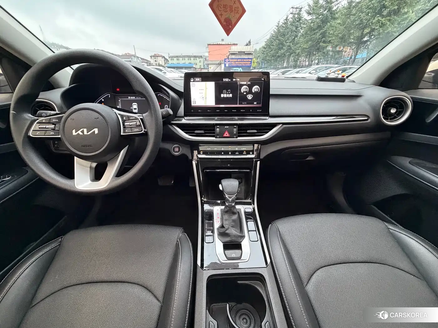 Kia K3 2022 Белый из Китая, фото 3