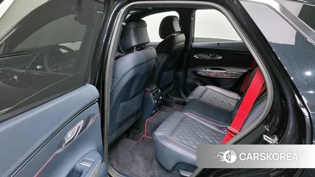 Genesis GV70 2022 Черный из Кореи, фото 3