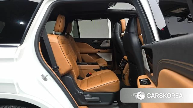 Lincoln Aviator 2nd generation 2023 Белый из Кореи, фото 3