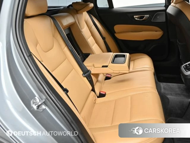 Volvo V60 Cross-Country 2nd Generation 2019 Серый из Кореи, фото 3