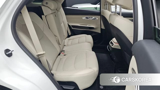 Genesis GV70 2023 Белый из Кореи, фото 3