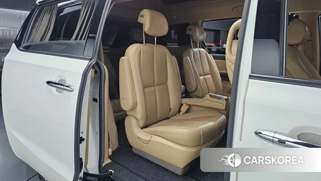 Kia All New Carnival 2018 Белый из Кореи, фото 3