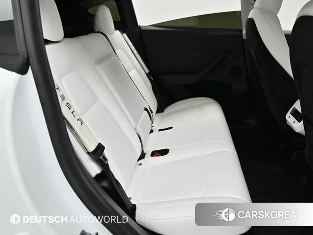Tesla Model Y 2024 Белый из Кореи, фото 3