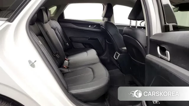 Kia The New K5 Hybrid 3rd generation 2024 Белый из Кореи, фото 3