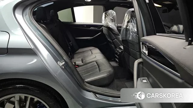 BMW 5 Series (G30) 2020 Серый из Кореи, фото 3