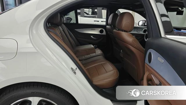 Mercedes-Benz E-Class W213 2020 Белый из Кореи, фото 3