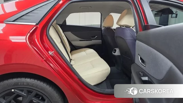 Hyundai Avante (CN7) 2021 Красный из Кореи, фото 3