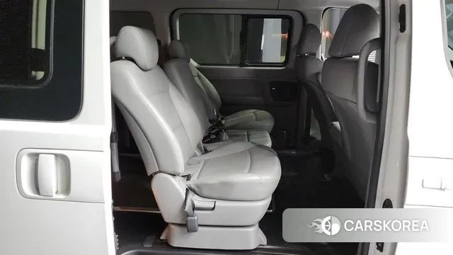 Hyundai The New Grand Starex 2021 Белый из Кореи, фото 3