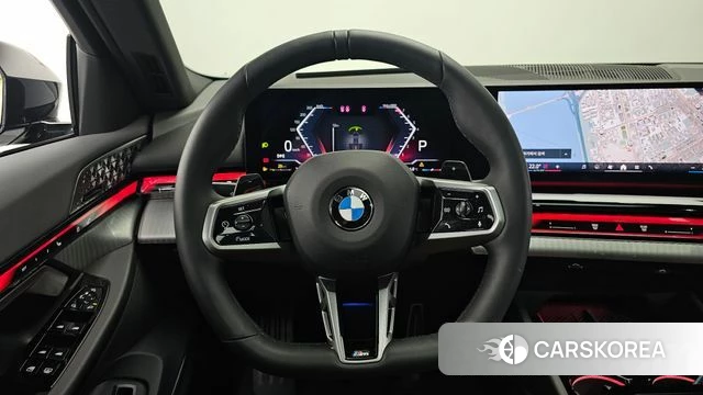 BMW 5 Series (G60) 2025 Черный из Кореи, фото 3
