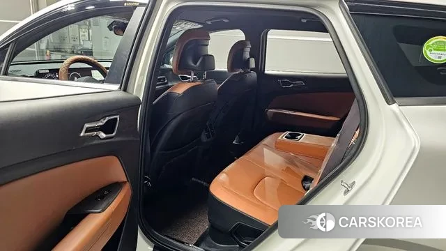 Kia Sportage 5th Generation Hybrid 2023 Белый из Кореи, фото 3