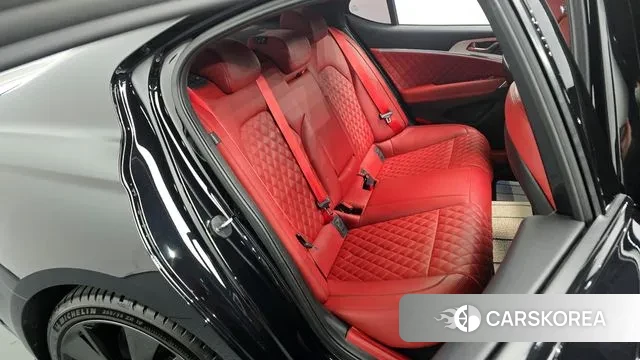 Genesis The New G70 2022 Черный из Кореи, фото 3