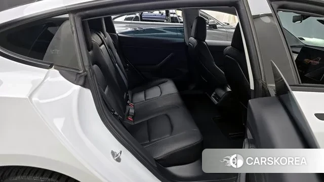 Tesla Model 3 2022 Белый из Кореи, фото 3