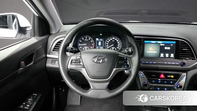 Hyundai Avante AD 2018 Белый из Кореи, фото 3
