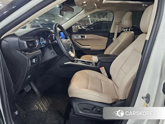 Ford Explorer 6th Generation 2023 Белый из Кореи, фото 3