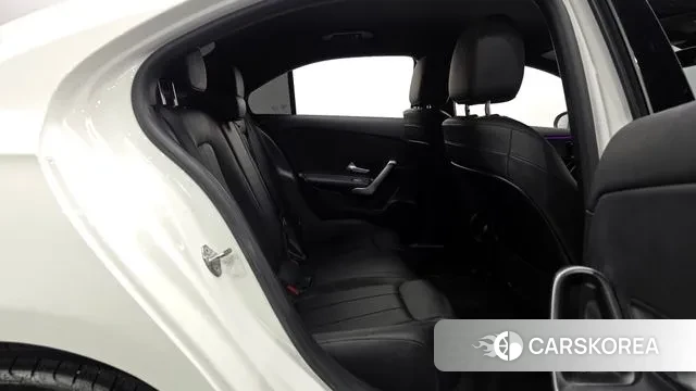 Mercedes-Benz A-Class W177 2021 Белый из Кореи, фото 3