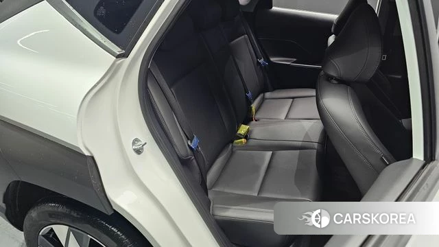 Hyundai Kona (SX2) 2023 Белый из Кореи, фото 3