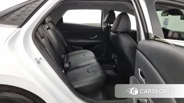 Hyundai The New Avante (CN7) 2024 Белый из Кореи, фото 3