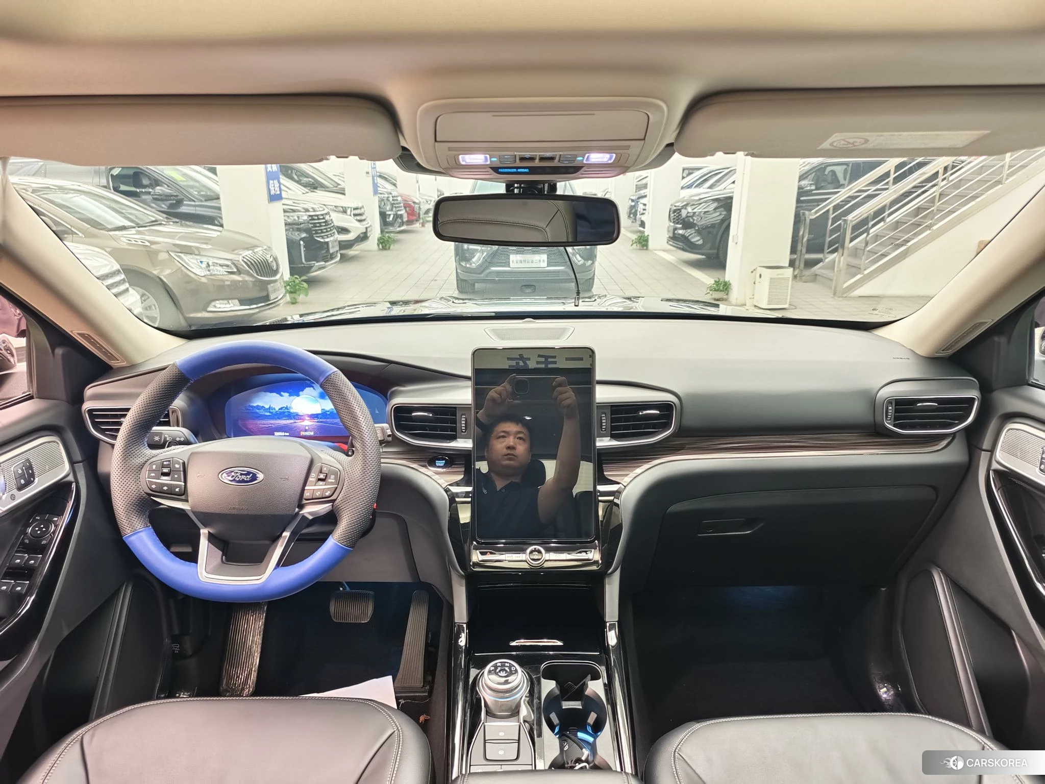 Ford Explorer 2020 Черный из Китая, фото 3