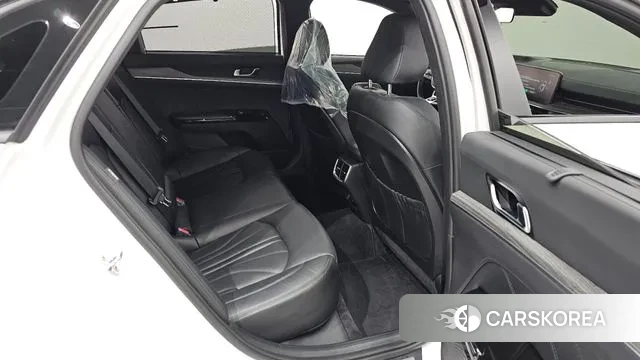 Kia The New K5 3rd generation 2024 Белый из Кореи, фото 3