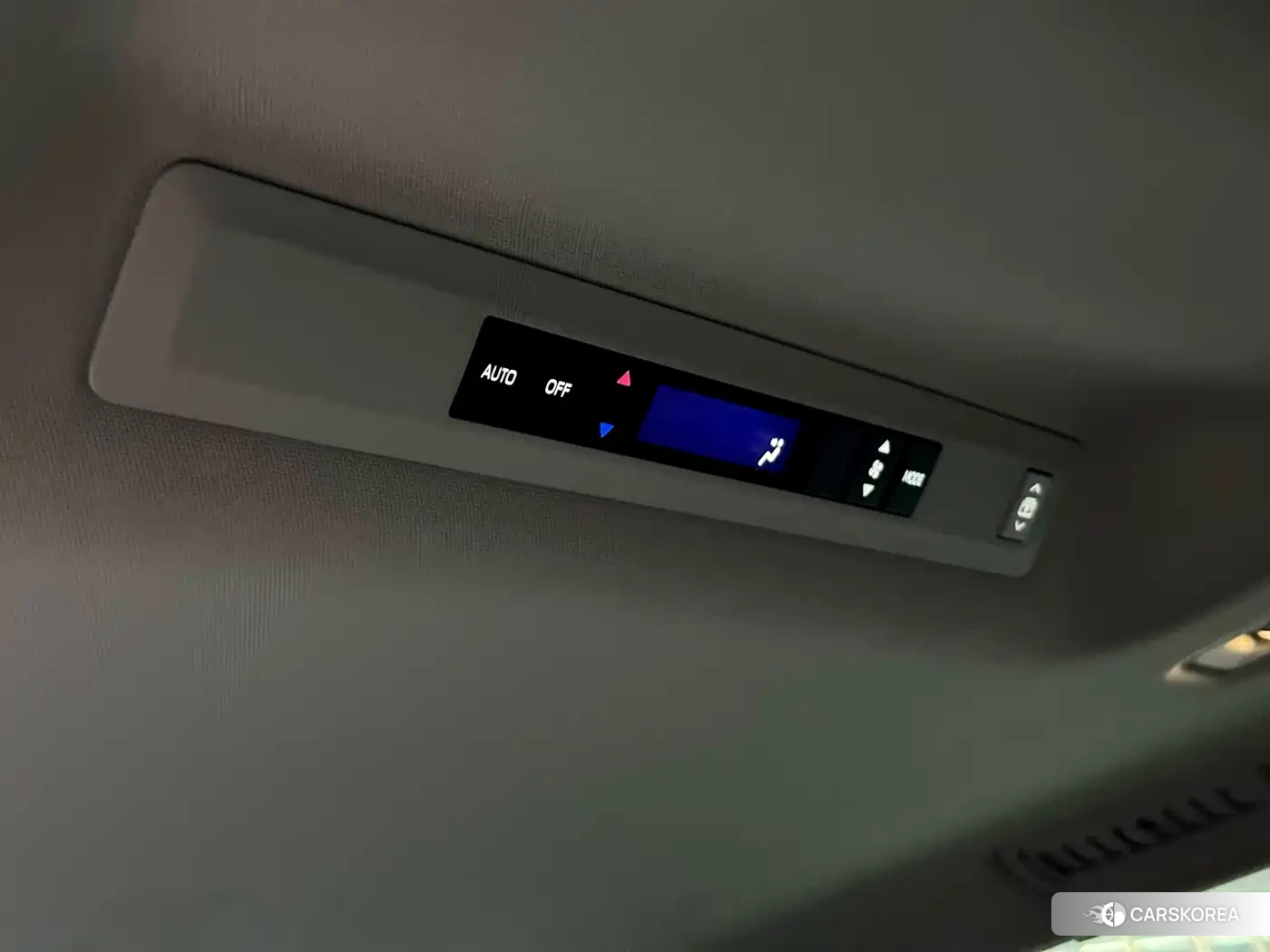 Toyota Granvia 2023 Черный из Китая, фото 3