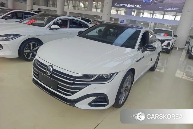 Volkswagen CC 2024 Белый из Китая, фото 3