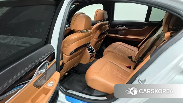 BMW 7 Series (G11) 2018 Белый из Кореи, фото 3