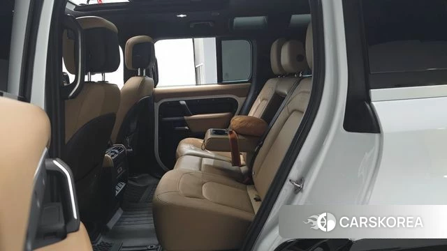 Land Rover Defender (L663) 2024 Белый из Кореи, фото 3