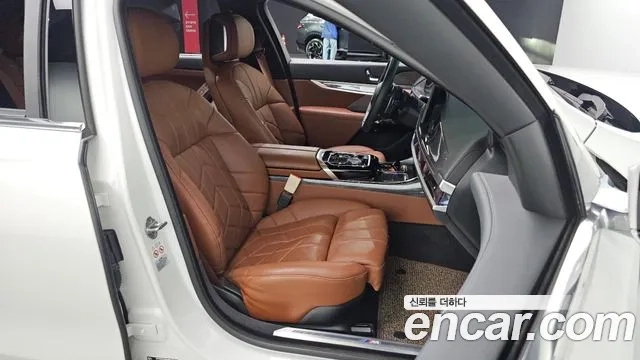 BMW 7 Series (G70) 2023 Белый из Кореи, фото 3