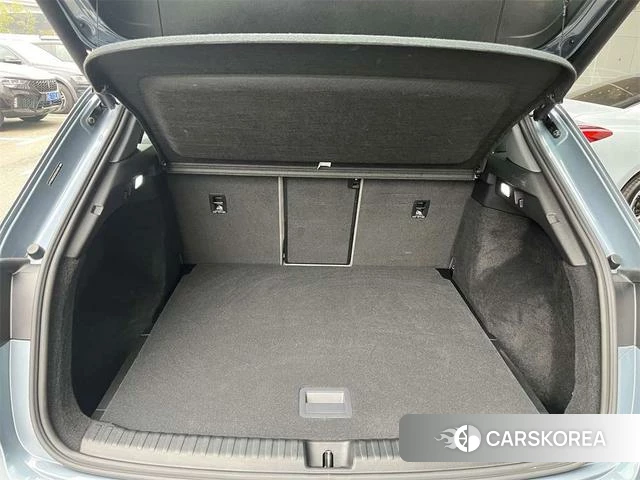 Audi Q4 e-tron 2024 Синий из Китая, фото 3