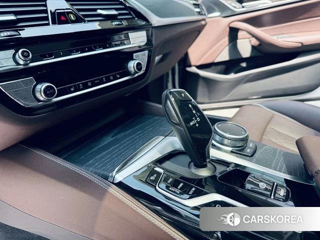 BMW 5 series PHEV 2021 Белый из Китая, фото 3