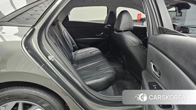 Hyundai The New Avante (CN7) 2023 Серый из Кореи, фото 3