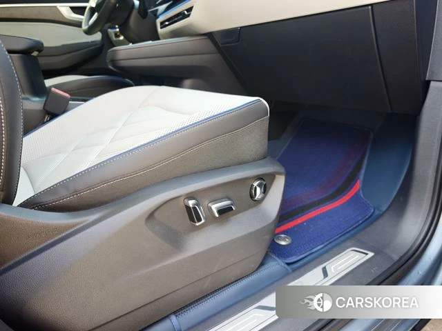 Volkswagen Lanjing 2025 Синий из Китая, фото 3