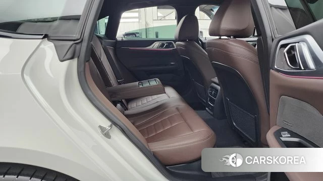 BMW 4 Series (G22) 2024 Белый из Кореи, фото 3