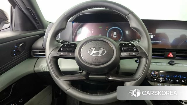 Hyundai The New Avante (CN7) 2023 Черный из Кореи, фото 3