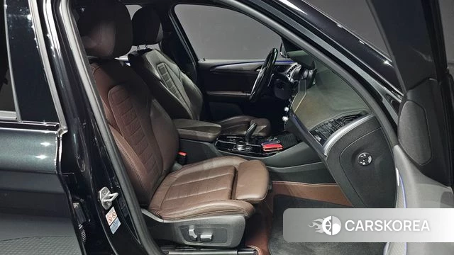 BMW X3 (G01) 2021 Черный из Кореи, фото 3