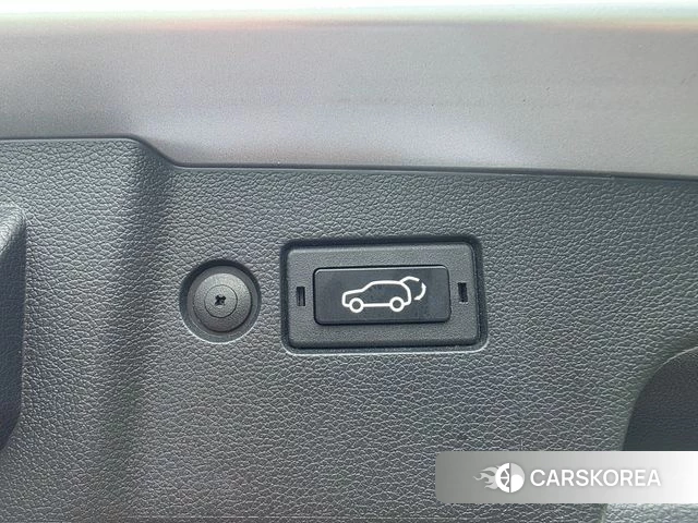Ssangyong Torres 2023 Светло-серебряный цвет из Кореи, фото 3