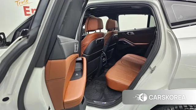 BMW X6 (G06) 2023 Белый из Кореи, фото 3