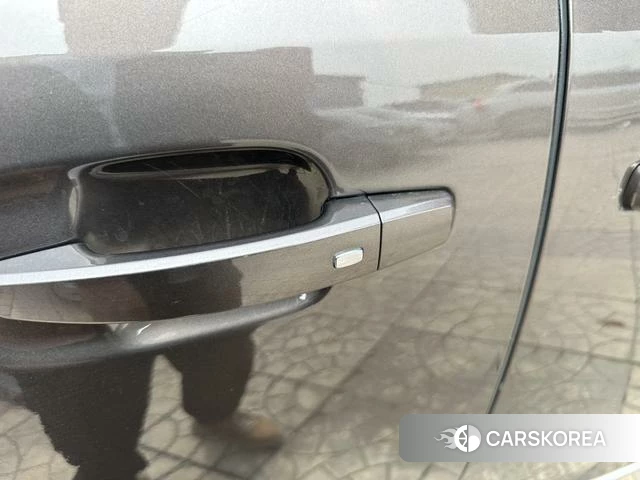 Buick GL8 2024 Коричневый из Китая, фото 3