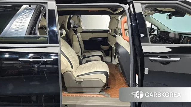 Kia Carnival 4th generation 2021 Черный из Кореи, фото 3