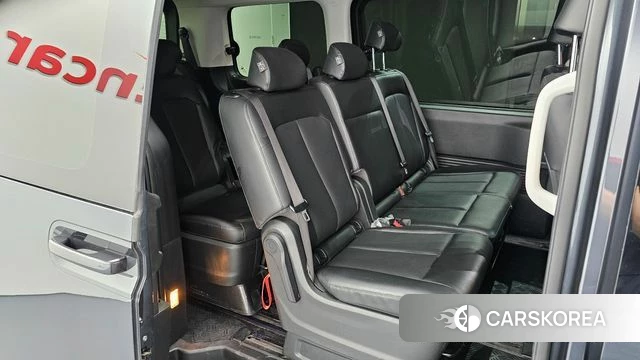 Hyundai Staria 2023 Серый из Кореи, фото 3