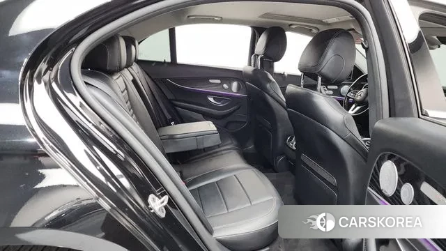 Mercedes-Benz E-Class W213 2018 Черный из Кореи, фото 3