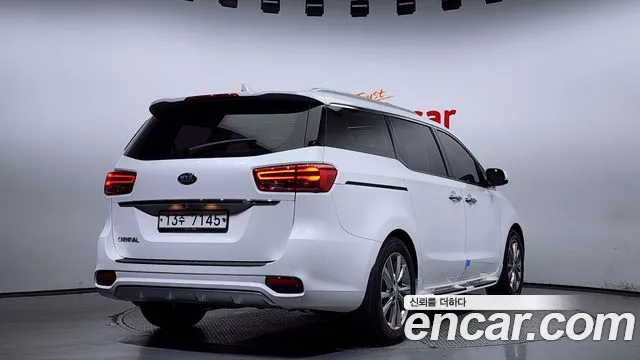 Kia The New Carnival 2019 Белый из Кореи, фото 3