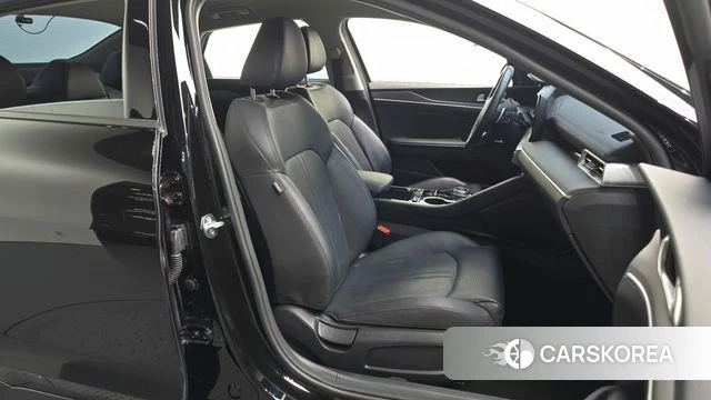 Kia K5 3rd generation 2023 Черный из Кореи, фото 3