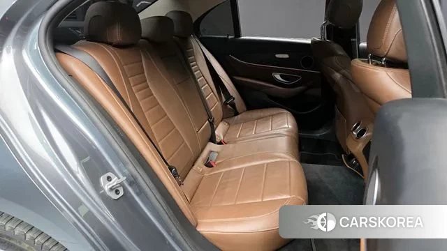 Mercedes-Benz E-Class W213 2019 Серый из Кореи, фото 3