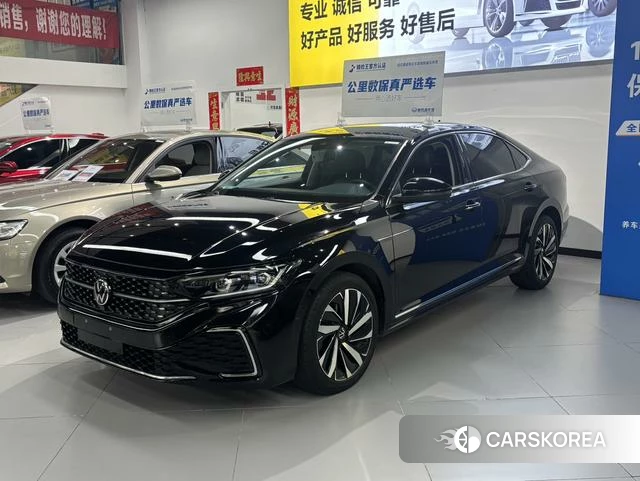 Volkswagen Passat 2022 Черный из Китая, фото 3