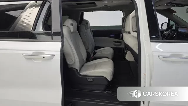 Kia Carnival 4th generation 2023 Белый из Кореи, фото 3